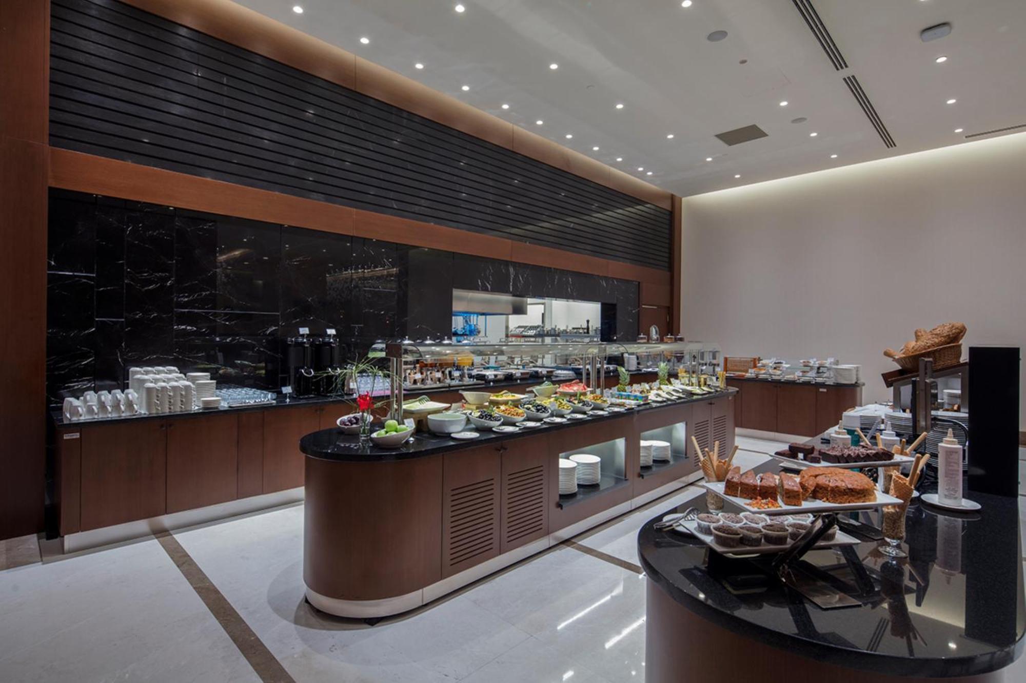 Doubletree By Hilton Umraniye מלון