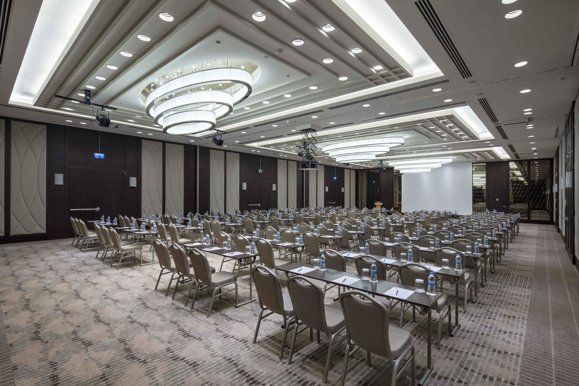 Отель Doubletree By Hilton Umraniye Стамбул